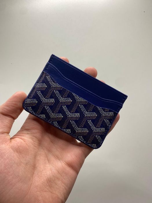 Стильный картхолдер