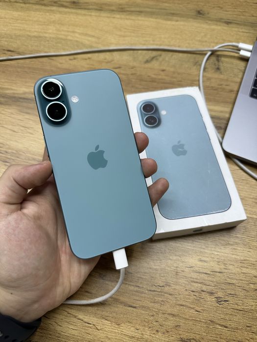 iPhone 16 128gb почти новый!