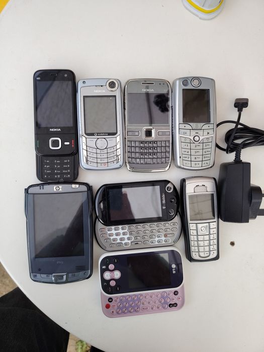 Lot de telefoane de colecție