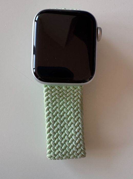 Apple Watch Series 5 GPS 40mm — Aluminium