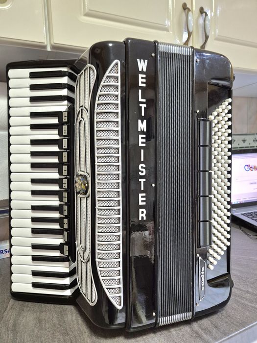 Acordeon profesional Weltmeister Supita cassotto 2/2