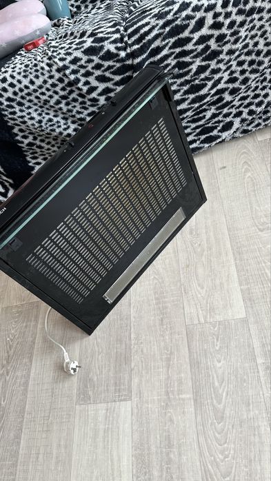 Продам вытяжку на кухню