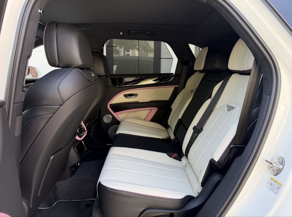 Bentley Bentayga Hybrid Artenara Edition