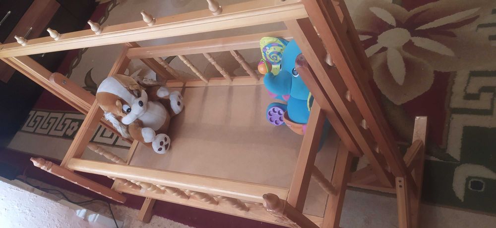 Детская кроватка люлька.