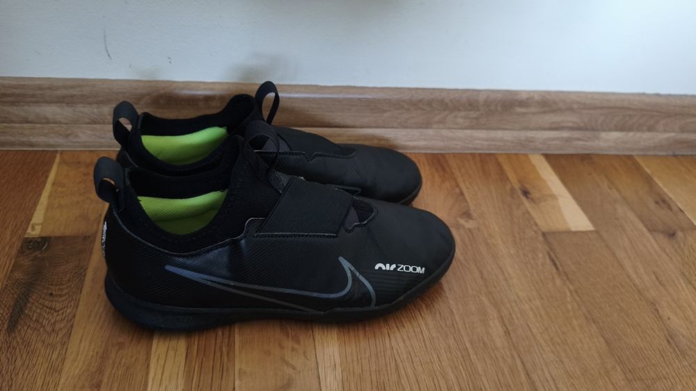 Обувки за момче adidas, nike, bench