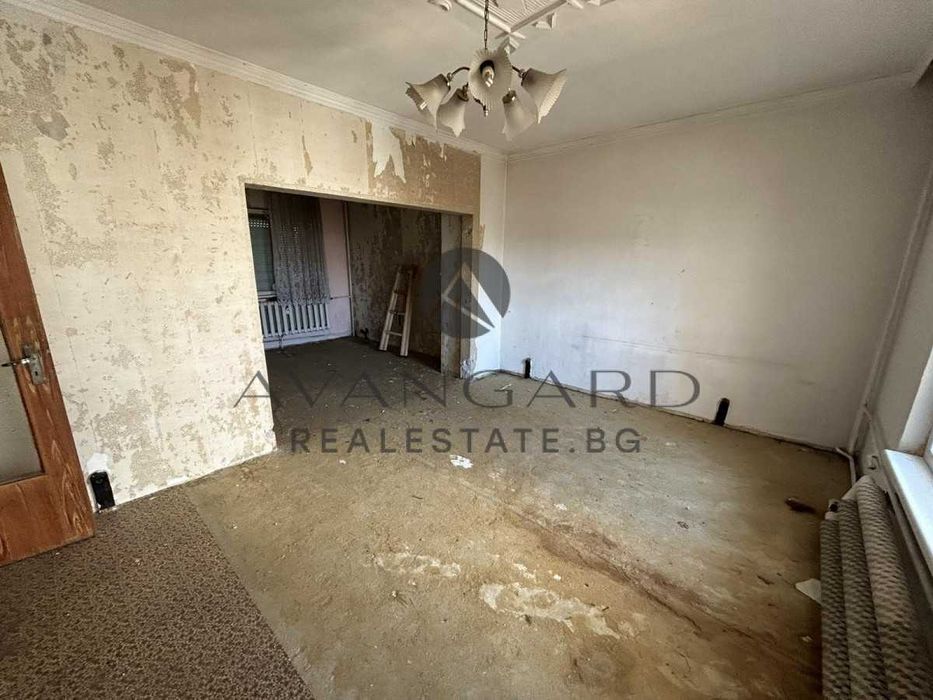 Продава се Тристаен апартамент в Пловдив, Тракия - 92 кв.м за 1196 €/кв.м - Снимка #4