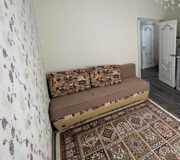 Диван — 15 000 ₸