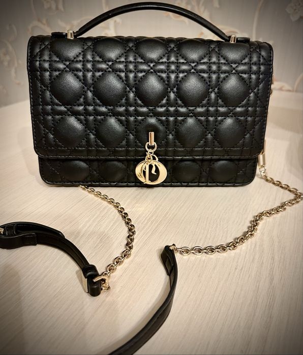 Сумка черная через плечо