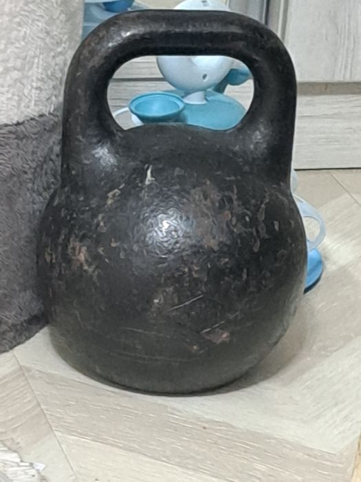 Продам гирю 32 кг