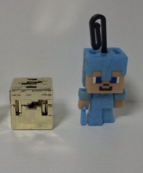 Продам Фигурки Киндер Майнкрафт