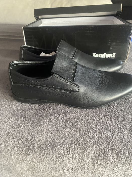 Чисто нови мъжки обувки естествена кожа