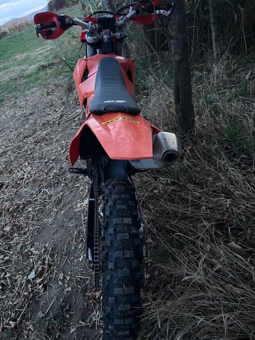Vând KTM EXC 525 Racing