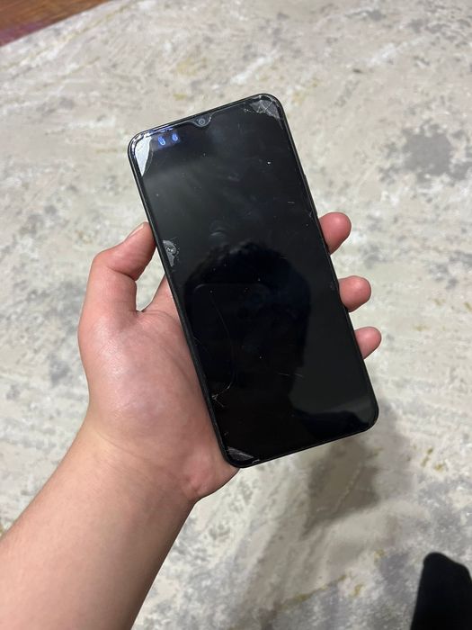 Продам Vivo y03 .