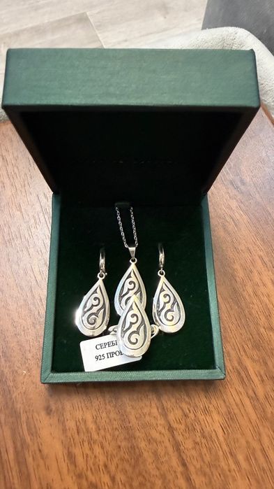 Продам комплект syrgalym_jewellery тамшы топтамасы