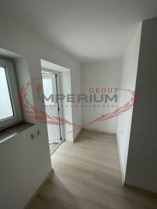 Продава се Магазин в Варна, Левски - 12 кв.м за 2167 €/кв.м - Снимка #4