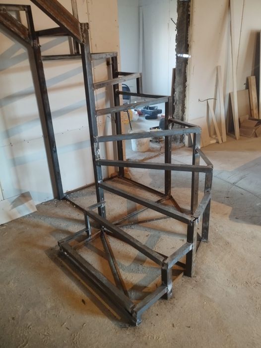 Изготовление Лестницы под ключ