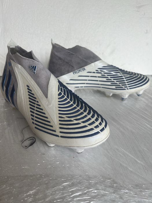 Adidasi Adidas Predator . Marimea FR 40.