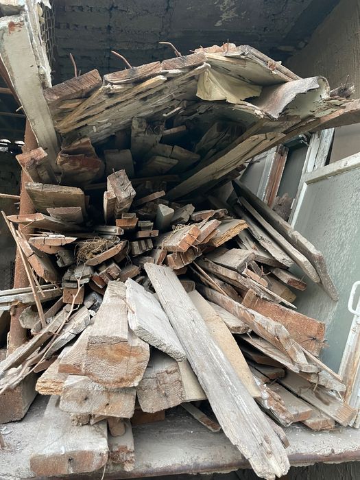 Утин, дрова фруктовых деревьев и пиломатериалы