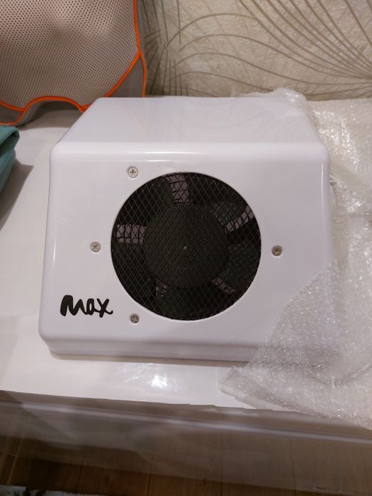 Продам пылесос для маникюра