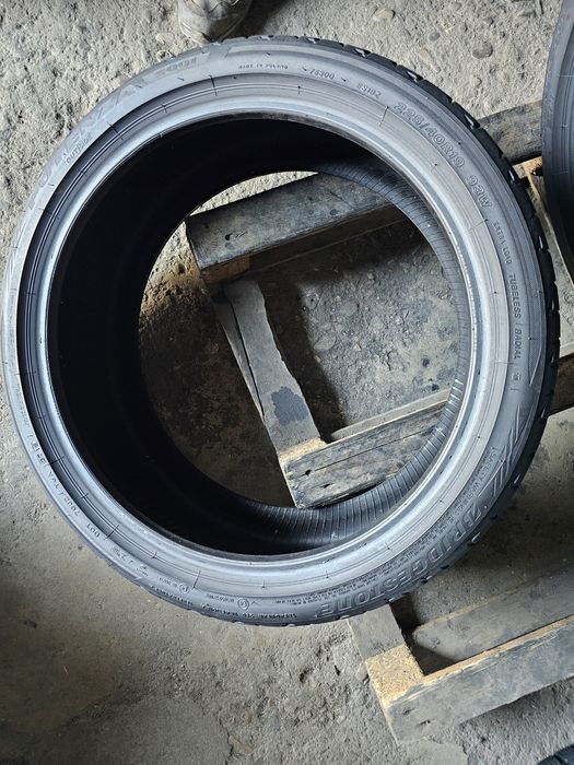 2 anvelope vara 225 40 19 Bridgestone