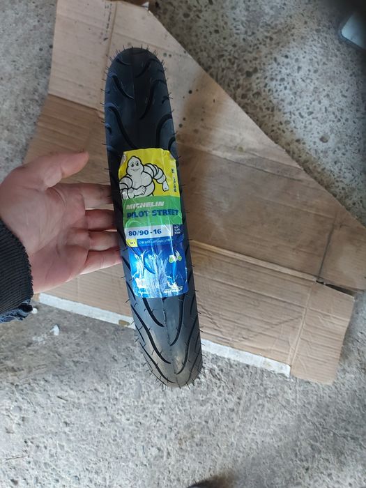 Anvelope  noi scuter