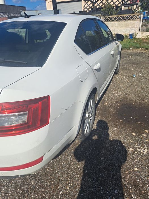 Vând Skoda Octavia3