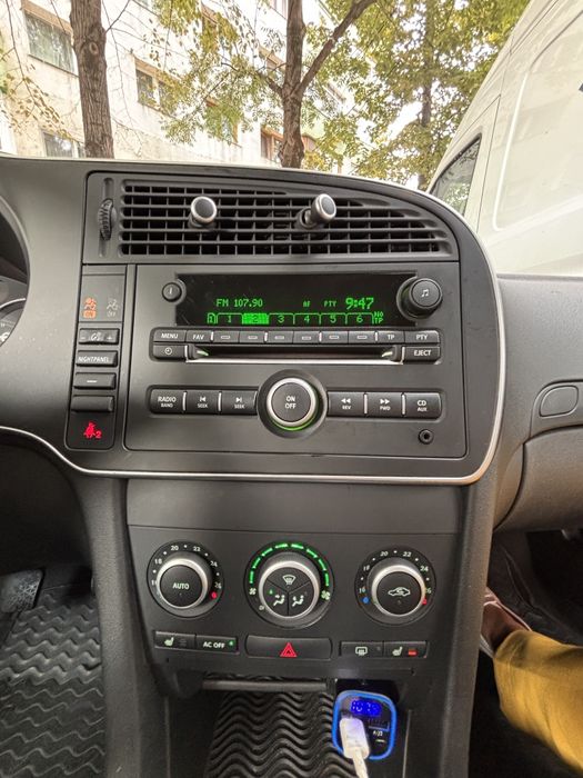 Saab 9-3 2011 262,000 km 2.0 benzina 150 cai