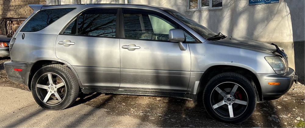 Продам комплект диски с шинами 18R