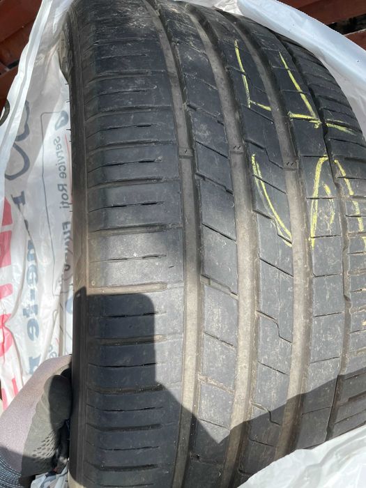 Set 4 Anvelope vara SUV 295 35 21 Bridgestone HANKOOK  Venus 265 40 21