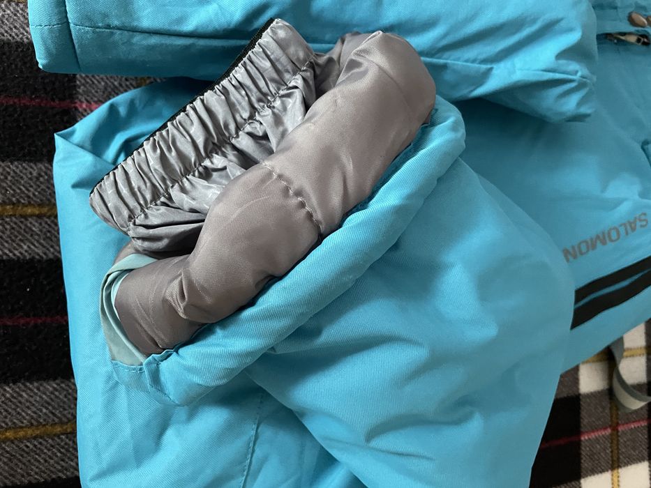 Продам для девочек комбинезон !