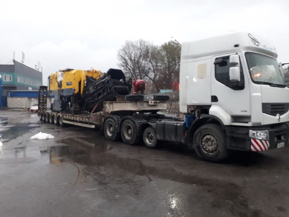 Манипуляторы, услуги манипулятора, контейнера 20-40, тралы, площадки ...