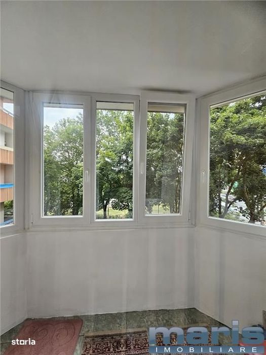 Inchiriere apartament 3 camere Tudor cu 2 bai amenajat.