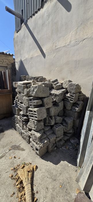 Шлакоблок сотилади Шлакоблок продаётся