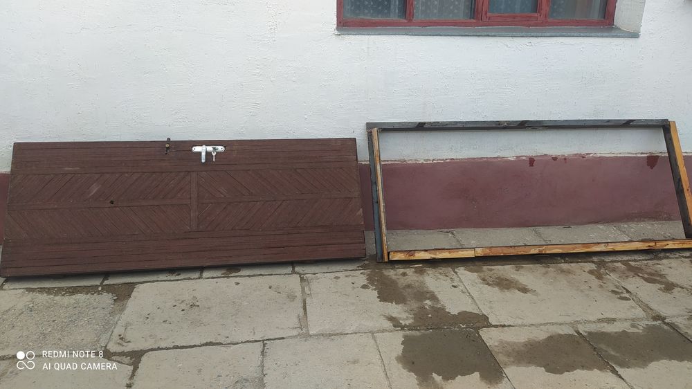 Продам наружние и внутренние двери