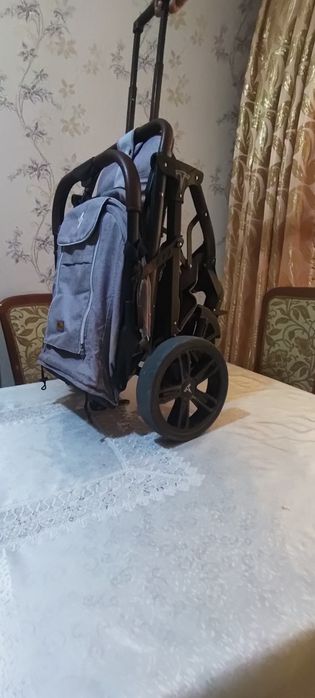Bolalar uchun baqvat , chidamli transformer Kalaska sotiladi.