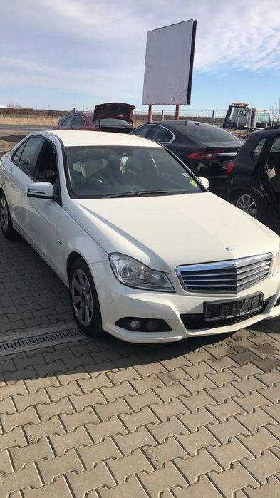 Dezmembram Mercedes-Benz C Class 2.2 CDI an fabr. 2011