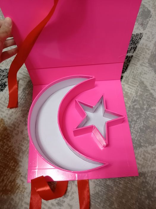 Каробка  подарок