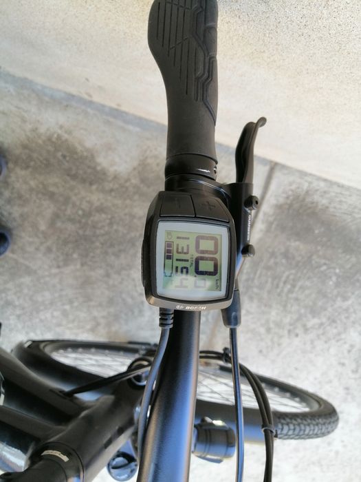 Trekking E-bike cube 28 hidraulica completă