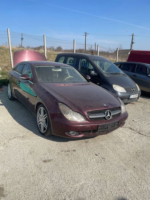 Dezmembrez Mercedes CLS 320