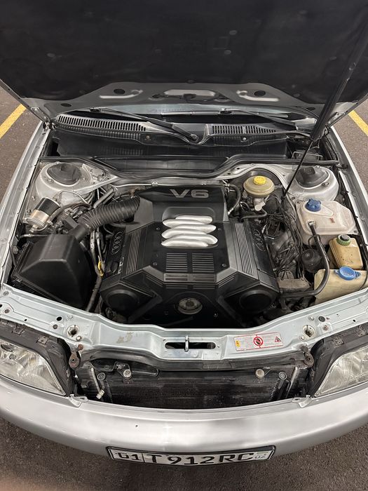 Продаю свою Audi a6 c4 2.6