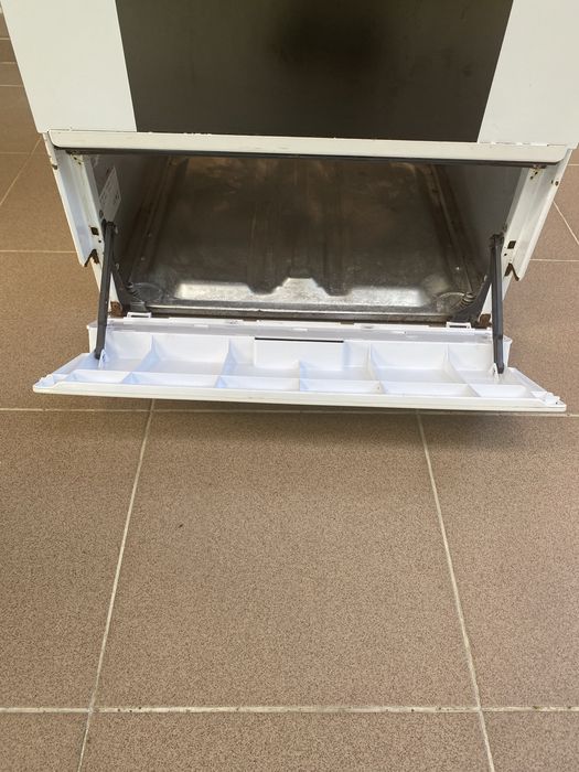 Готварска печка Indesit