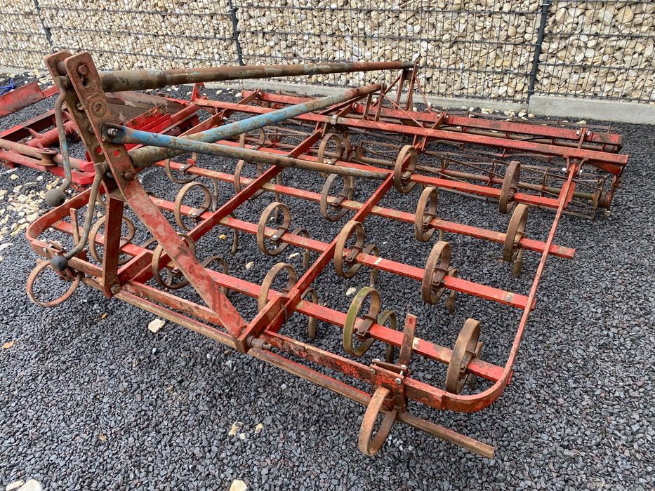 Cultivator 2.40 m latime
