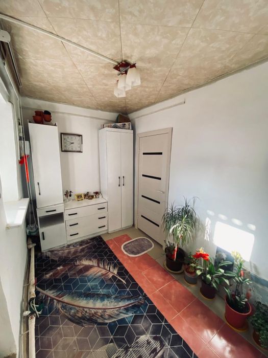 Үй сатылады,4 бөлмелі,доссор