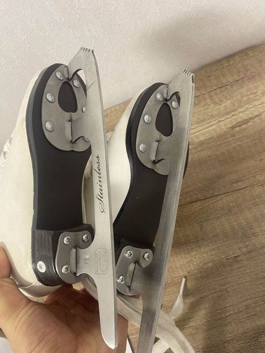 Коньки девочковые