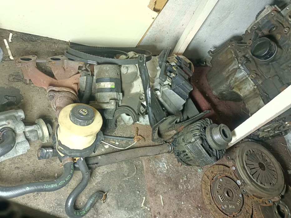 продам двигатель с навесным от Renault Sundera