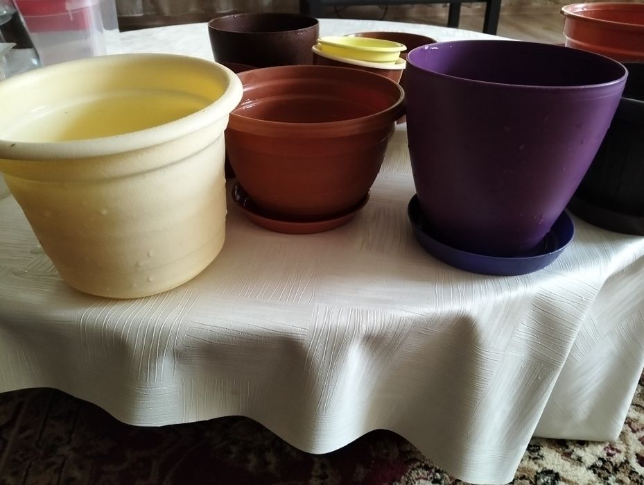 Продам цветочные горшки