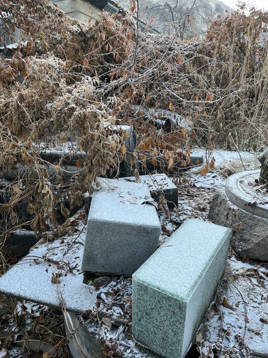 Продам памятники+тумба  (гранит)