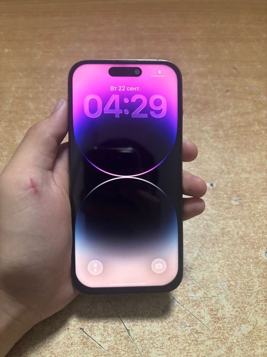Продам айфон 14 про IPhone 14 Pro