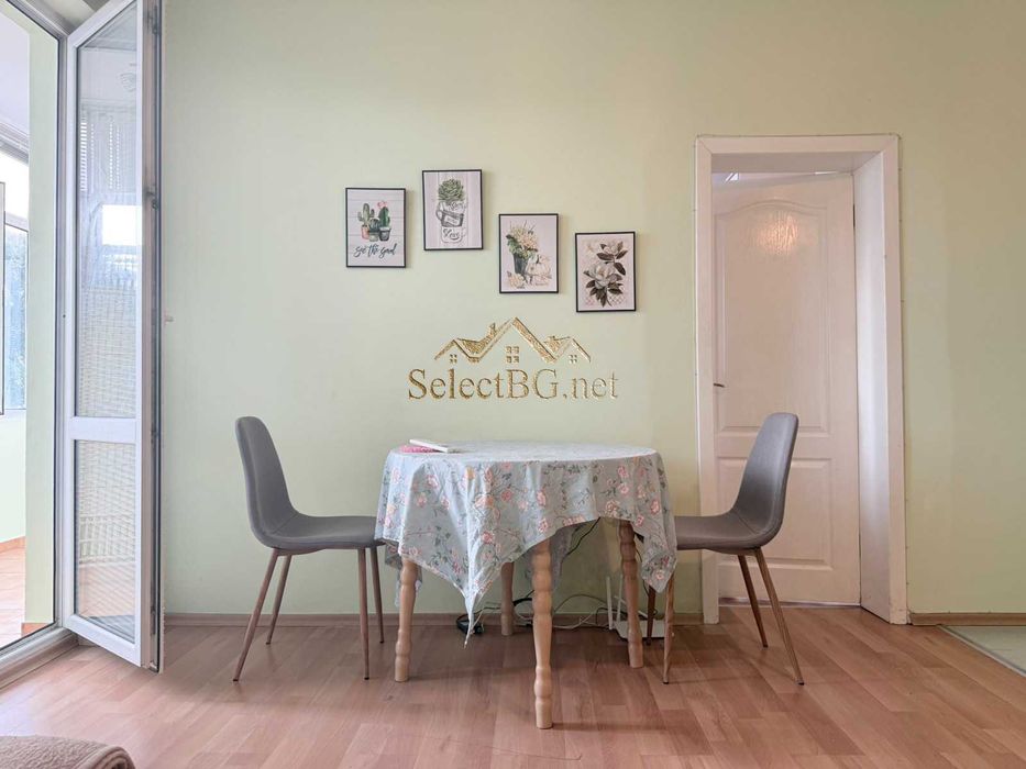 Продава се Двустаен апартамент в Велико Търново, Център - 70 кв.м за 1400 €/кв.м - Снимка #2