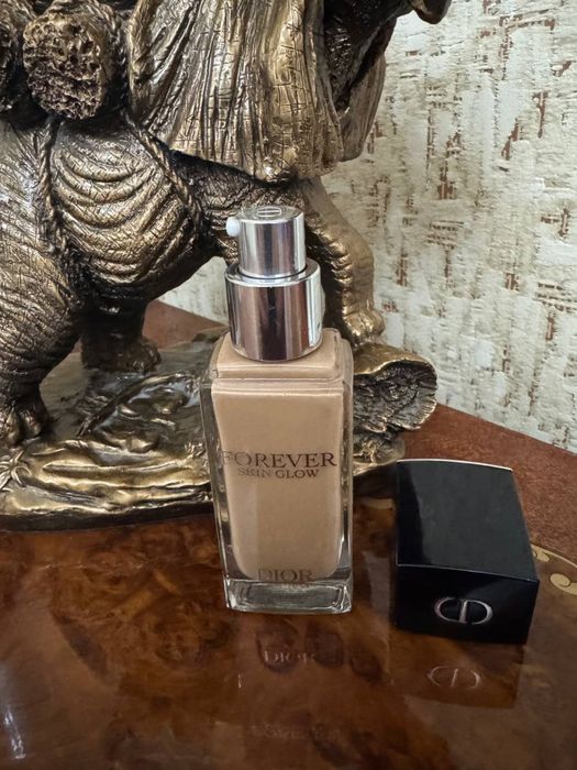 Dior forever skin glow